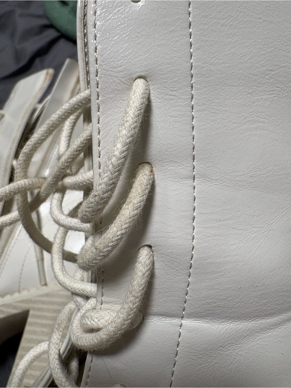 White boots Call It Spring Size 10 - Picture 2 of 5